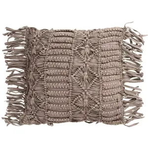 Bavlněný polštář Macrame Taupe s třásněmi  - 45*45 cm J-Line by Jolipa