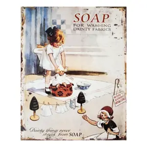 Produkt Béžová antik nástěnná kovová cedule děvčátko s panenkou Soap - 20*25 cm Ostatní