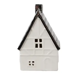 Produkt Béžová dekorace porcelánový domek s Led světýlky Christmas House M - 8*7*12 cm Clayre & Eef