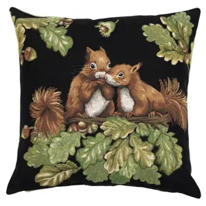 Produkt Gobelínový polštář s veverkami a žaludy Gobelin Squirrel Acorn - 45*45*16cm Mars & More