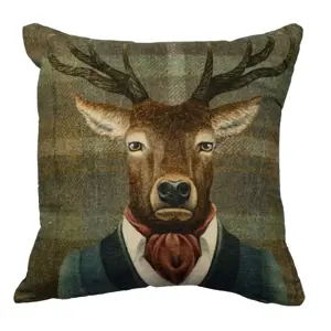 Produkt Károvaný sametový polštář s jelenem Preppy Deer - 45*45*19cm Mars & More