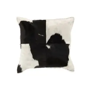 Produkt Kožený polštář s výplní Cow -  45*45cm J-Line by Jolipa