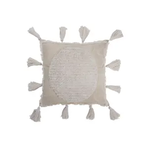 Produkt Krémový polštář se střapci a reliéfem Tasse - 45*45*13 cm J-Line by Jolipa