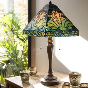 Modrá stolní lampa Tiffany s leknínem Waterlily - 31*31*61 cm E27/max 2*60W Clayre & Eef