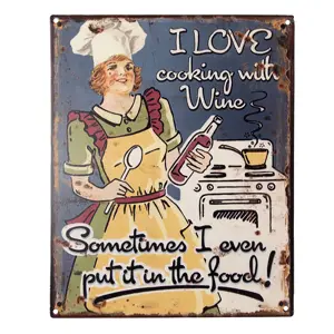 Produkt Nástěnná kovová cedule I Love Cooking With Wine - 20*1*25 cm Clayre & Eef