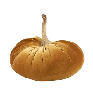 Produkt Oranžová sametová dekorativní dýně Pumpkin S - 19*20*19cm Mars & More