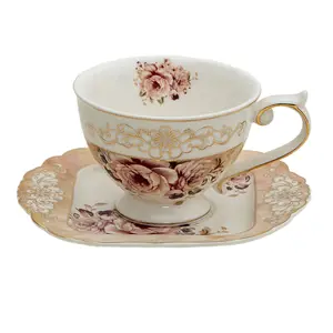 Produkt Porcelánový šálek s podšálkem Garden VII - 12*9*7 / 14*15*1 cm / 200 ml Clayre & Eef