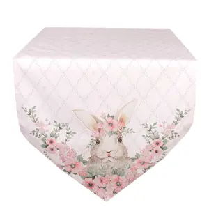 Produkt Růžový bavlněný běhoun s králíčkem Floral Easter Bunny - 50*160 cm Clayre & Eef