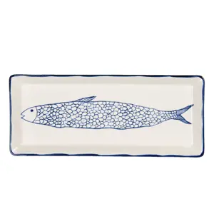 Servírovací talíř s modrým dekorem ryby Atalante - 30*12*2 cm Clayre & Eef
