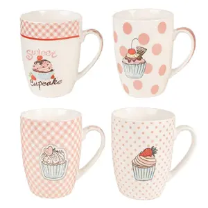 Set 4ks bílo-růžový porcelánový hrnek s dortíky Cupcake  - 8*10 cm / 0,3L  Clayre & Eef