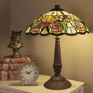 Produkt Stolní lampa Tiffany Roses - Ø 44*57 cm  Clayre & Eef