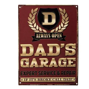 Produkt Tmavě červená antik nástěnná kovová cedule Dad's Garage - 25*1*33 cm Clayre & Eef