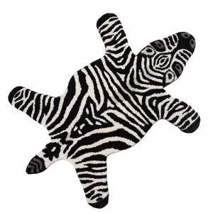 Produkt Vlněný kusový koberec Zebra - 60*90*2 cm Clayre & Eef