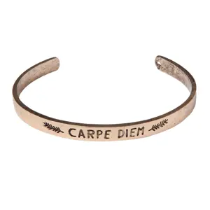 Produkt Zlatý náramek Carpe Diem - 7*5,5cm Clayre & Eef